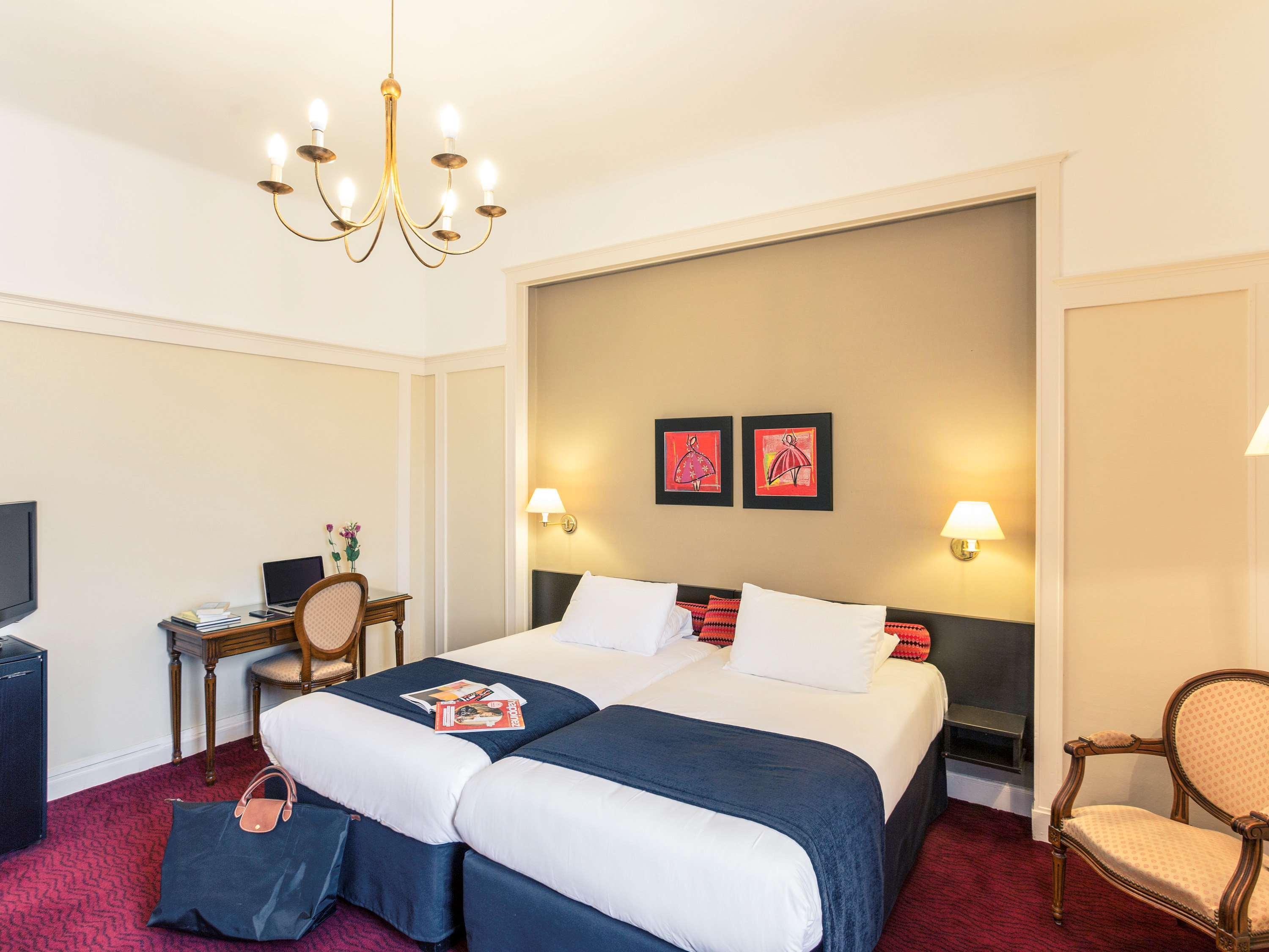 Hotel Mercure Bayonne Centre Le Grand Hotel Екстер'єр фото